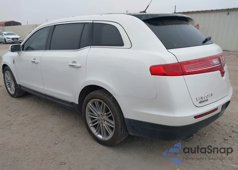 2016 Lincoln Mkt Ecoboost z USA, uszkodzony, nr VIN 2LMHJ5ATXGBL02667